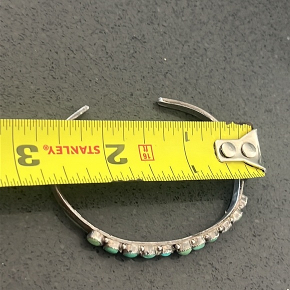 Vintage Native American Silver/Turquoise Row Cuff Bracelet - Picture 5 of 16